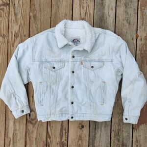 Vintage Levis Sherpa Lined Denim Trucker Jacket Mens M Light Wash 90s Bleached